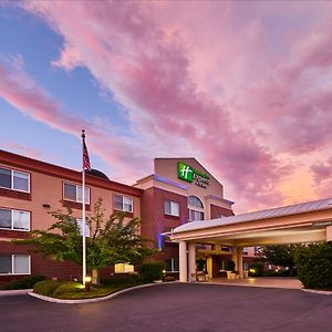 Holiday Inn Express Hotel & Suites Medford-Central Point By Ihg